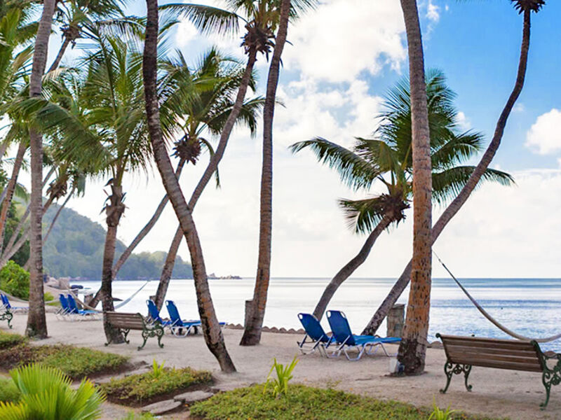 Coco De Mer & Black Parrot Suites