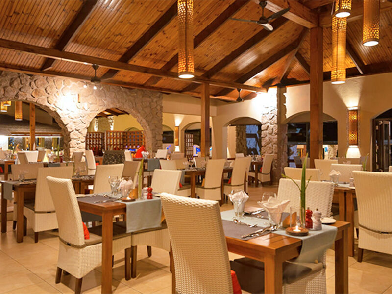 Coco De Mer & Black Parrot Suites