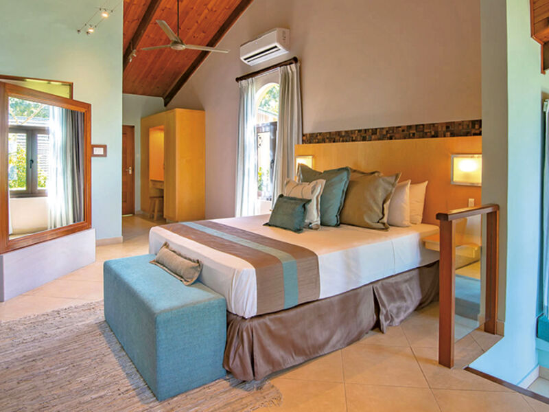 Coco De Mer & Black Parrot Suites