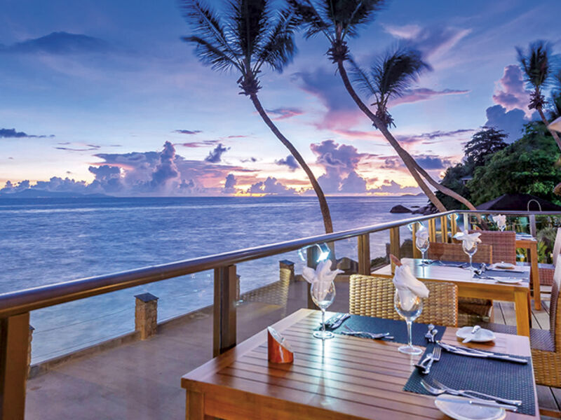 Coco De Mer & Black Parrot Suites