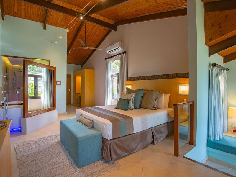 Coco De Mer & Black Parrot Suites
