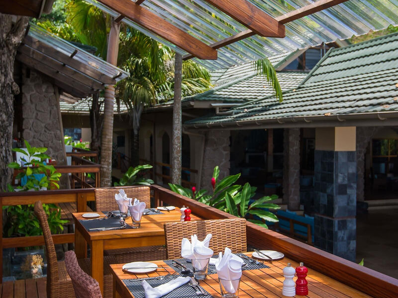 Coco De Mer & Black Parrot Suites
