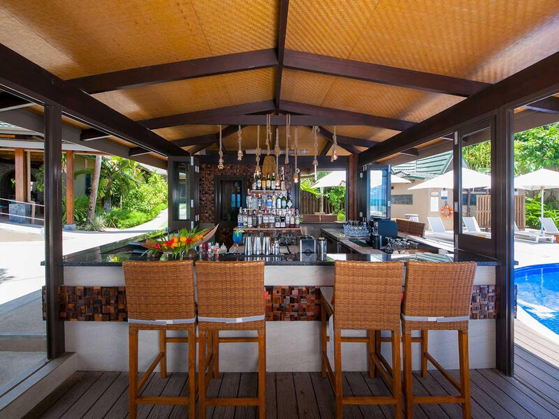 Coco De Mer & Black Parrot Suites