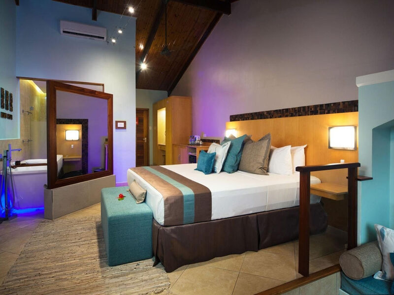 Coco De Mer & Black Parrot Suites