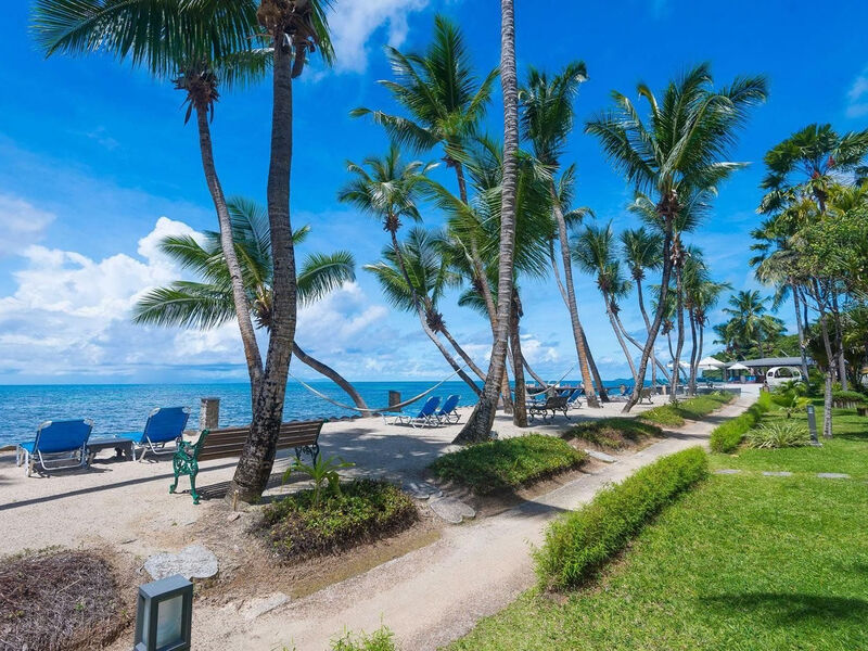 Coco De Mer & Black Parrot Suites