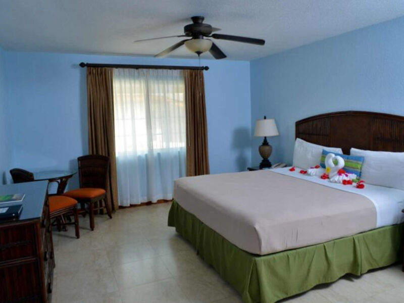 Coco La Palm Seaside Resort