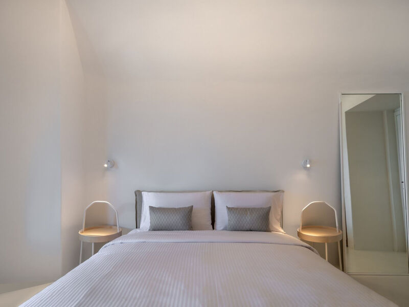 Colombo'S Beachfront