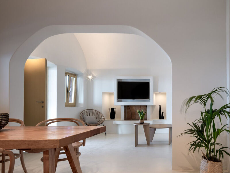 Colombo'S Beachfront