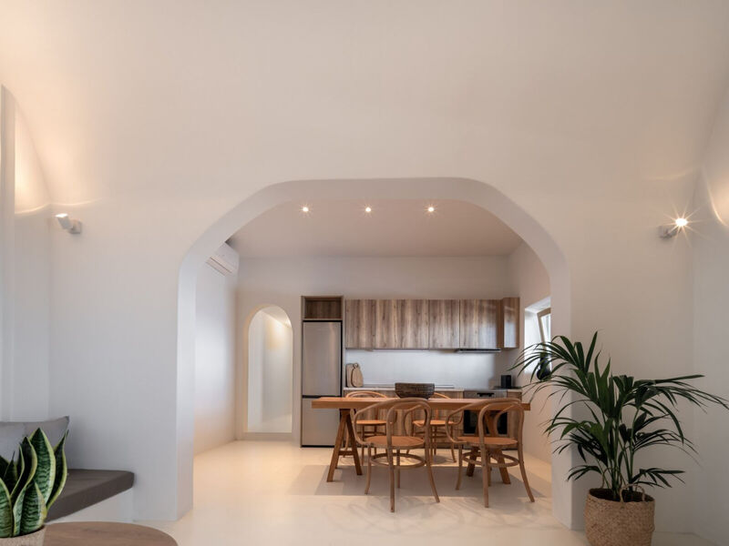 Colombo'S Beachfront