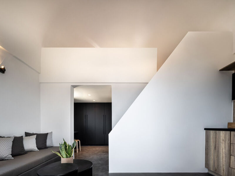 Colombo'S Beachfront