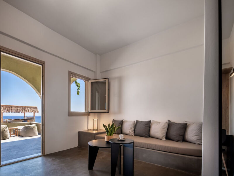 Colombo'S Beachfront