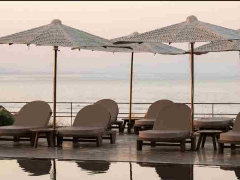 Colombo'S Beachfront