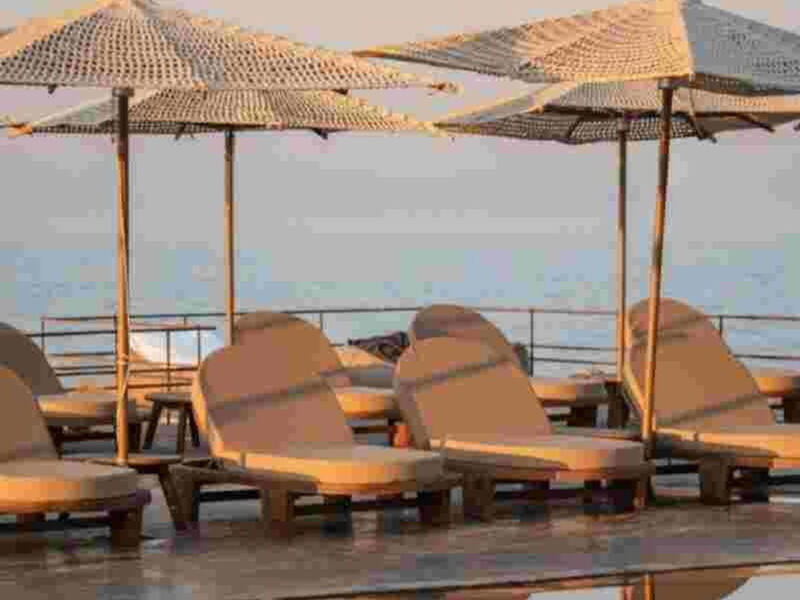 Colombo'S Beachfront