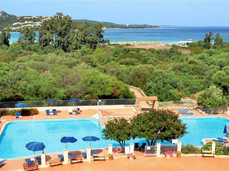Colonna Beach Hotel & Residence