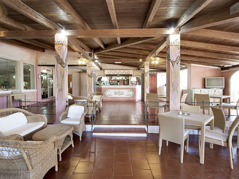Colonna Beach Hotel & Residence