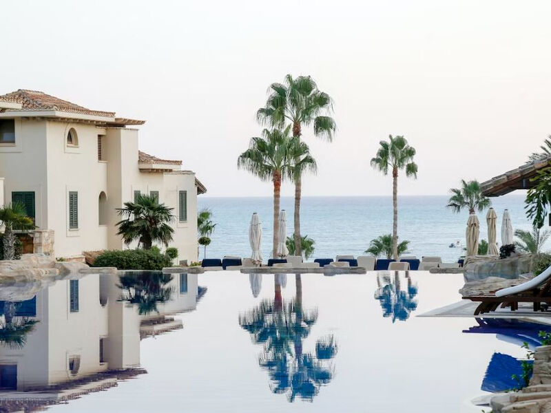 Columbia Beach Resort