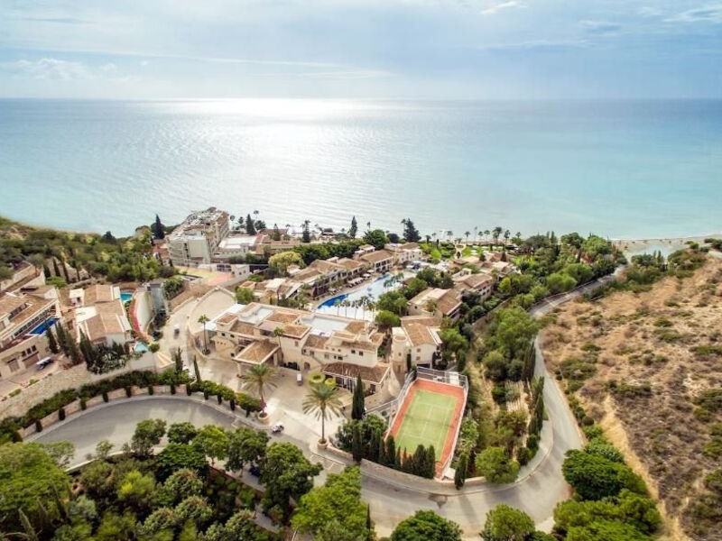 Columbia Beach Resort