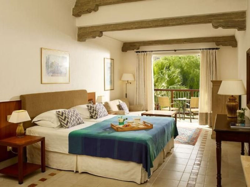 Columbia Beach Resort