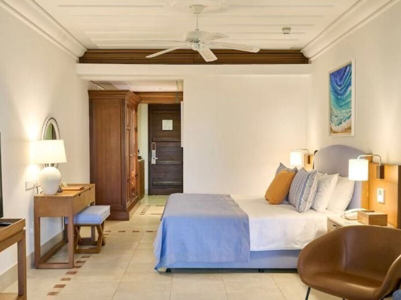 Columbia Beach Resort