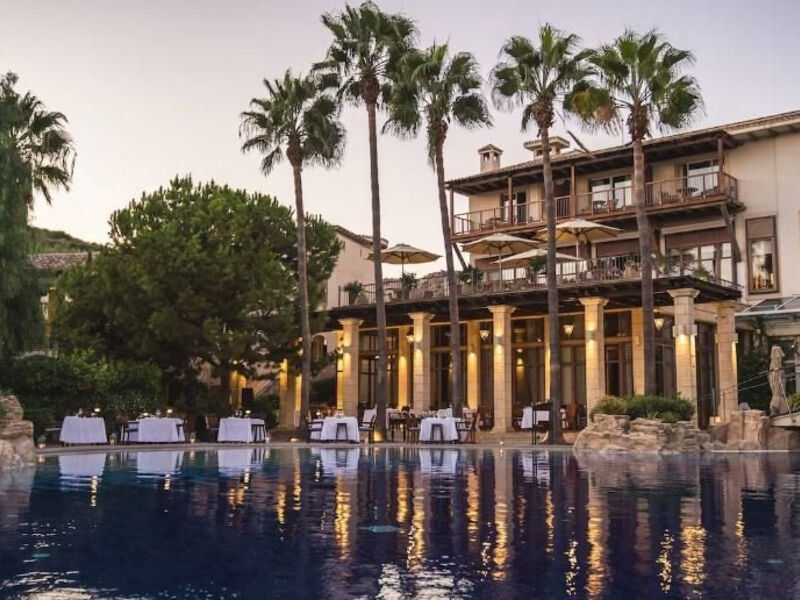 Columbia Beach Resort