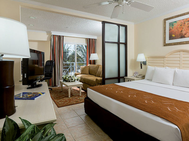 Comfort Suites