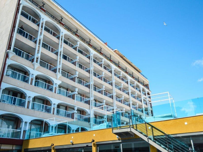 Seramar Comodoro Playa