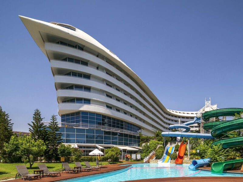 Concorde Deluxe Resort