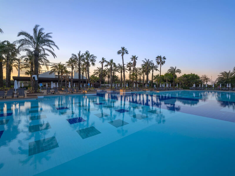 Concorde Deluxe Resort