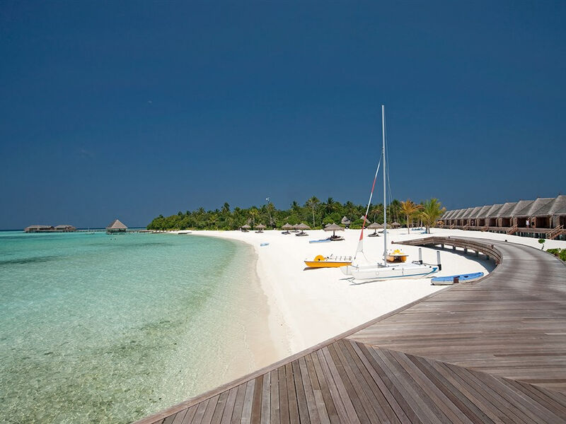 Constance Moofushi