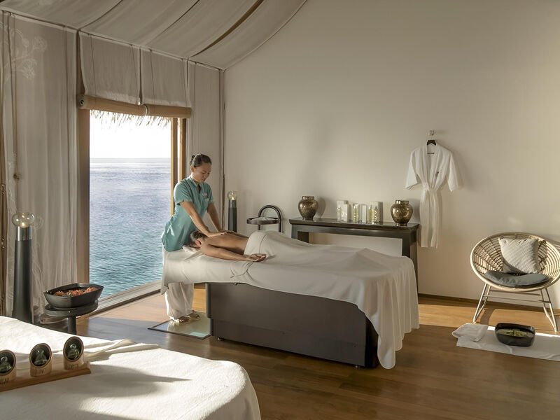 Constance Moofushi Maldives