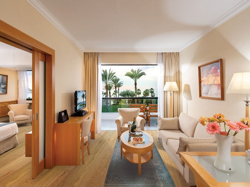 Constantinou Bros Asimina Suites 
