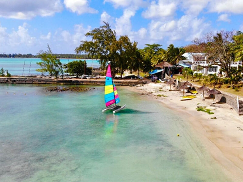 Mont Choisy Coral Azur Beach Resort