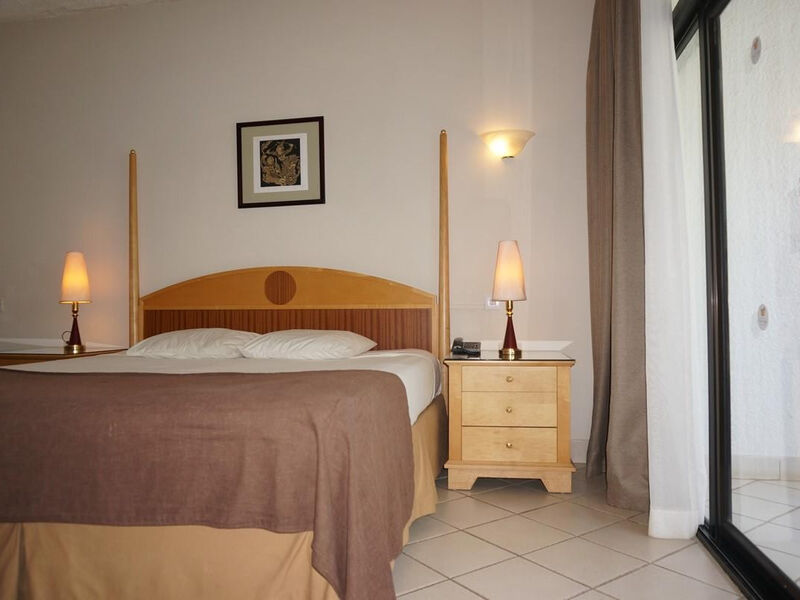 Mont Choisy Coral Azur Beach Resort