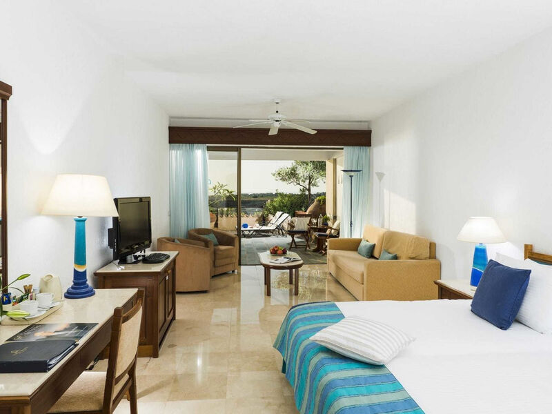 Coral Beach & Resort
