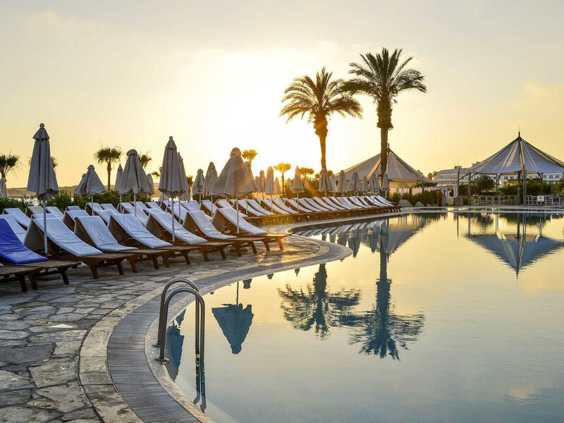 Coral Beach & Resort