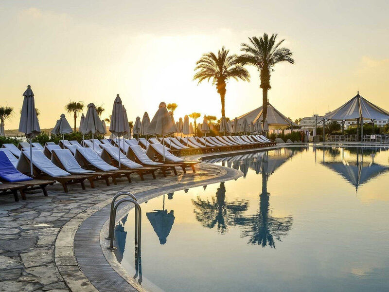 Coral Beach & Resort