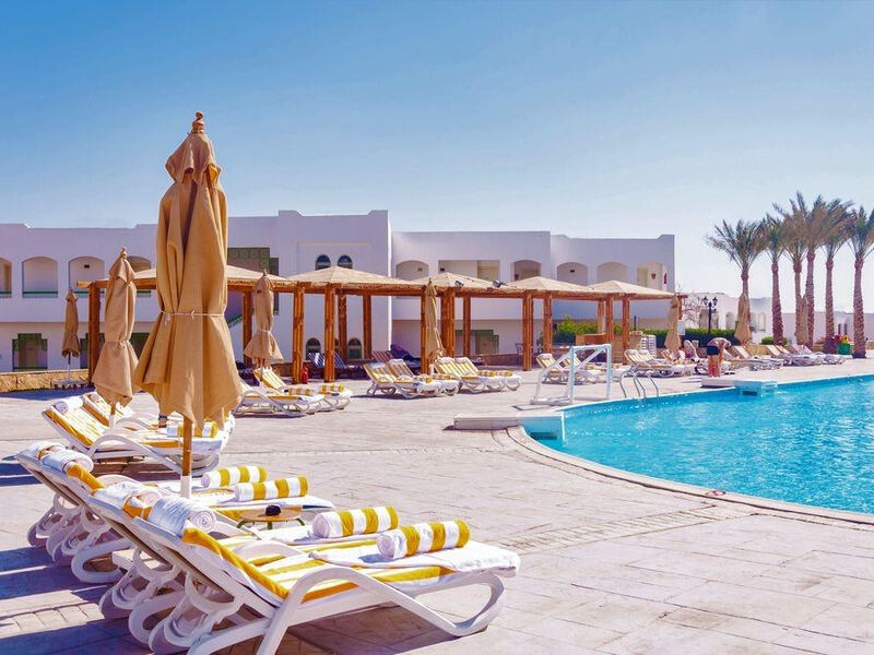 Coral Beach Tiran