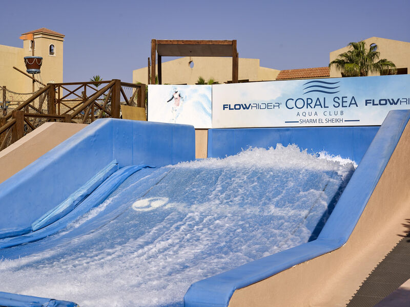Coral Sea Aqua Club Resort