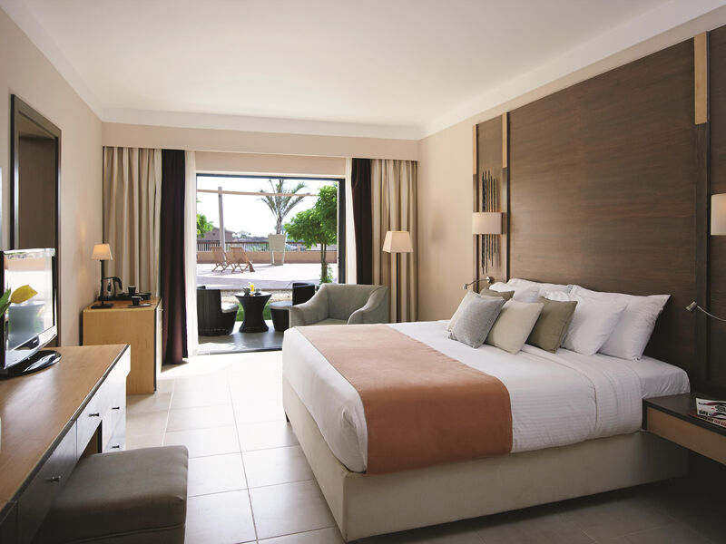 Coral Sea Aqua Club Resort
