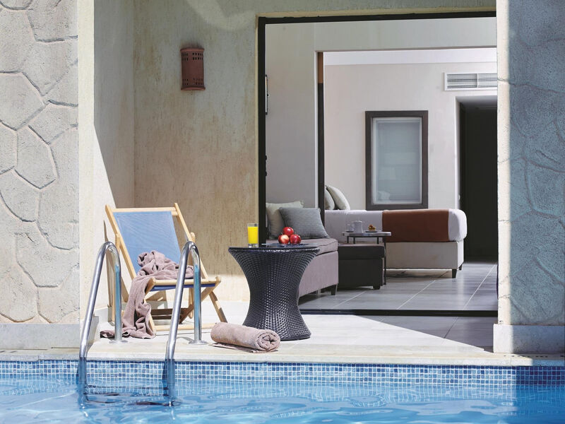 Coral Sea Aqua Club Resort