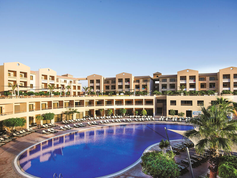 Coral Sea Aqua Club Resort