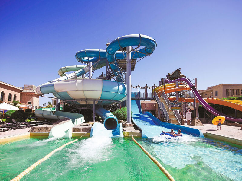 Coral Sea Aqua Club Resort