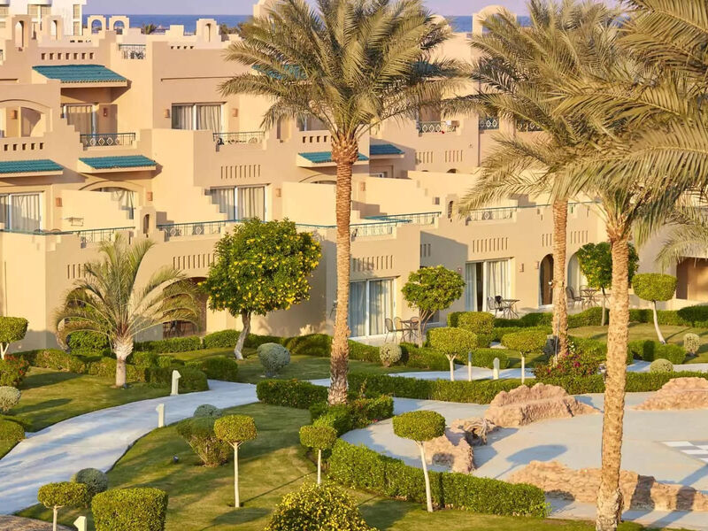 Coral Sea Water World Resort