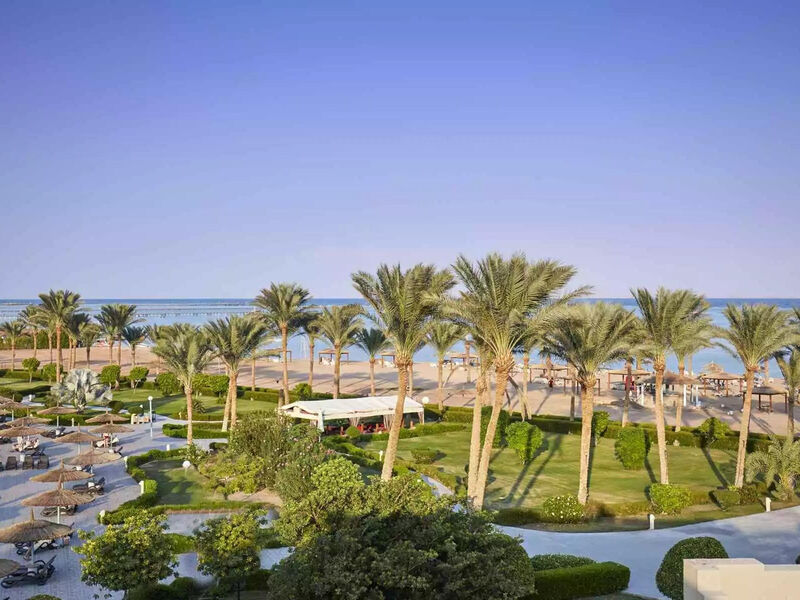 Coral Sea Water World Resort