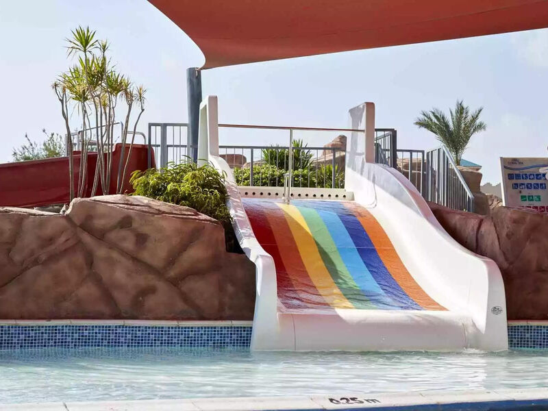 Coral Sea Water World Resort