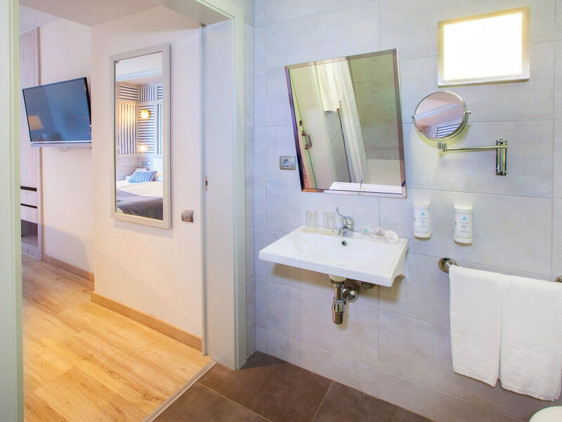 Corallium Beach By Lopesan