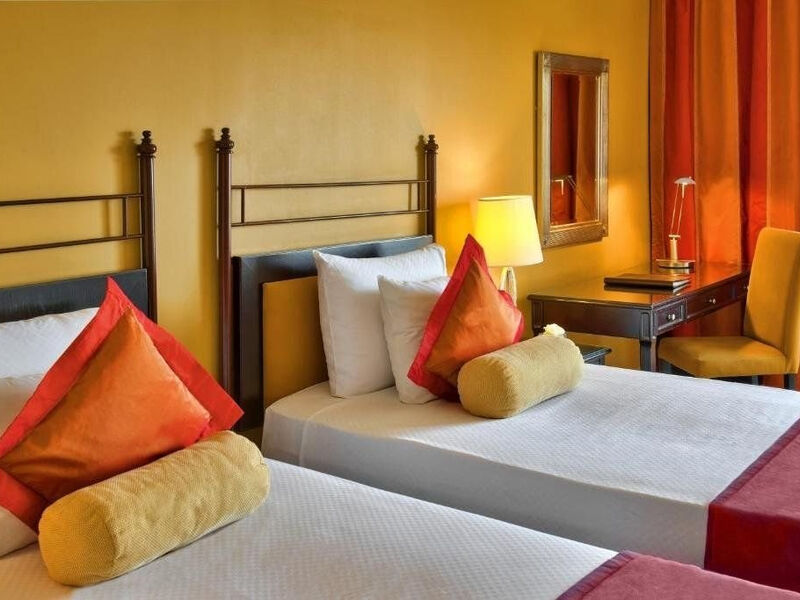 Corinthia St. George'S Bay