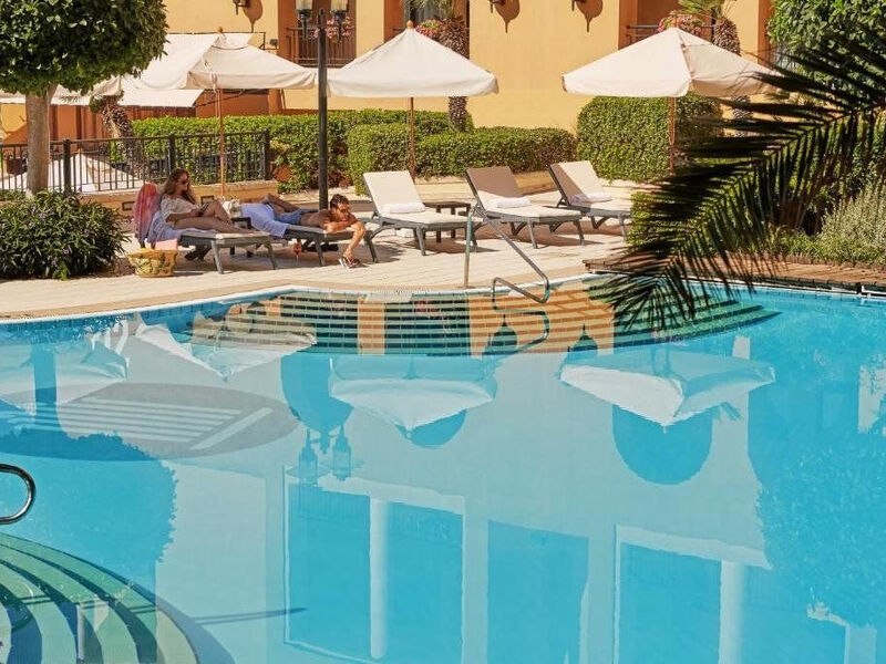 Corinthia St. George'S Bay