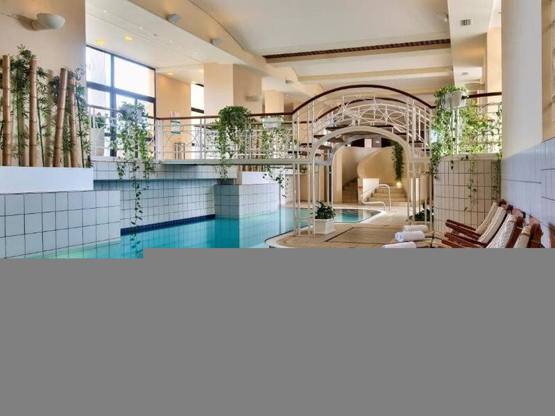 Corinthia St. George'S Bay