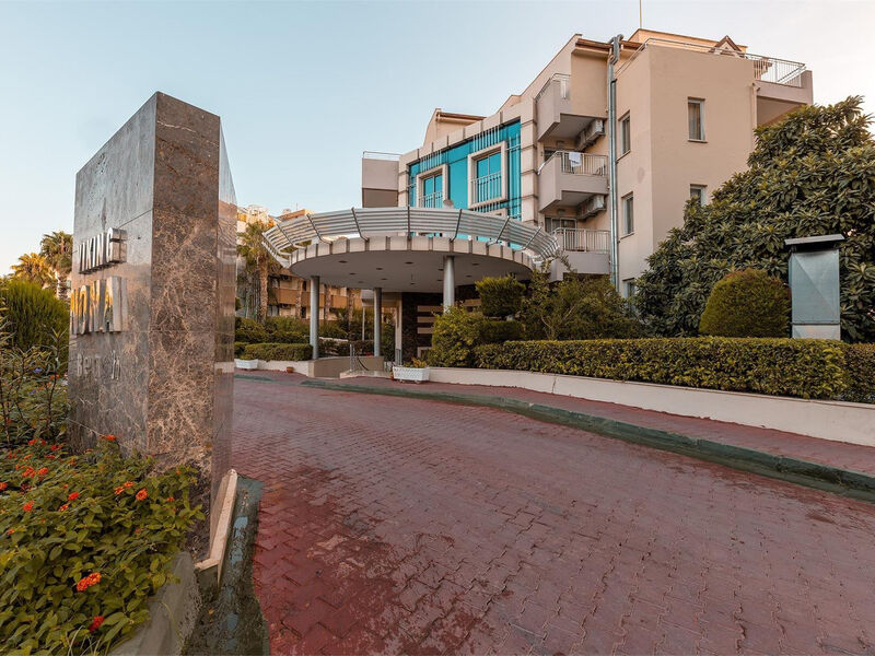 Cornelia Deluxe Resort